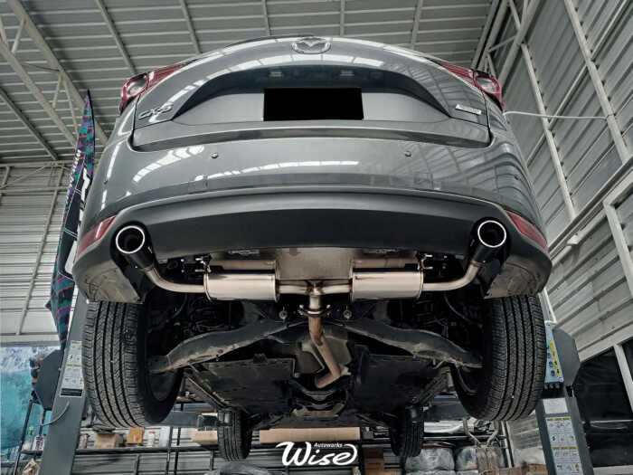 ท่อไอเสียญี่ปุ่นแบรนด์ HKS สำหรับ Mazda CX-5 ท่อปลายคาร์บอนไฟเบอร์สำหรับรถยนต์ โตโยต้า นิสสัน ฮอนด้า มาสด้า มิตซูบิชิ อีซูซุ ฟอร์ด ซูซูกิ