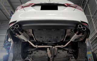 ท่อไอเสียปลายคาร์บอน HKS สำหรับ Camry ออกสี่