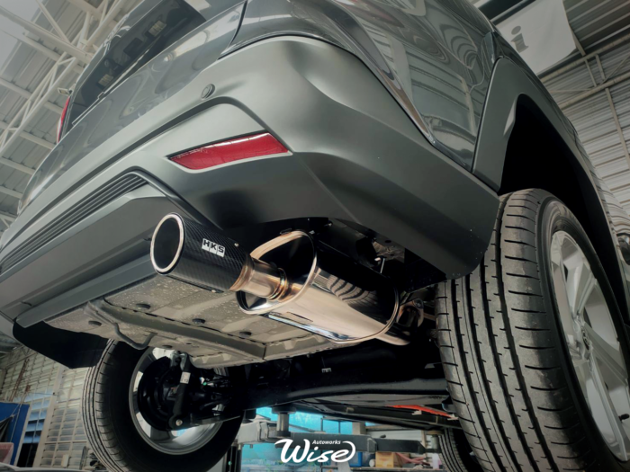 ท่อไอเสียญี่ปุ่นแบรนด์ HKS สำหรับ Toyota Yaris Cross ท่อปลายคาร์บอนไฟเบอร์สำหรับรถยนต์ โตโยต้า นิสสัน ฮอนด้า มาสด้า มิตซูบิชิ อีซูซุ ฟอร์ด ซูซูกิ