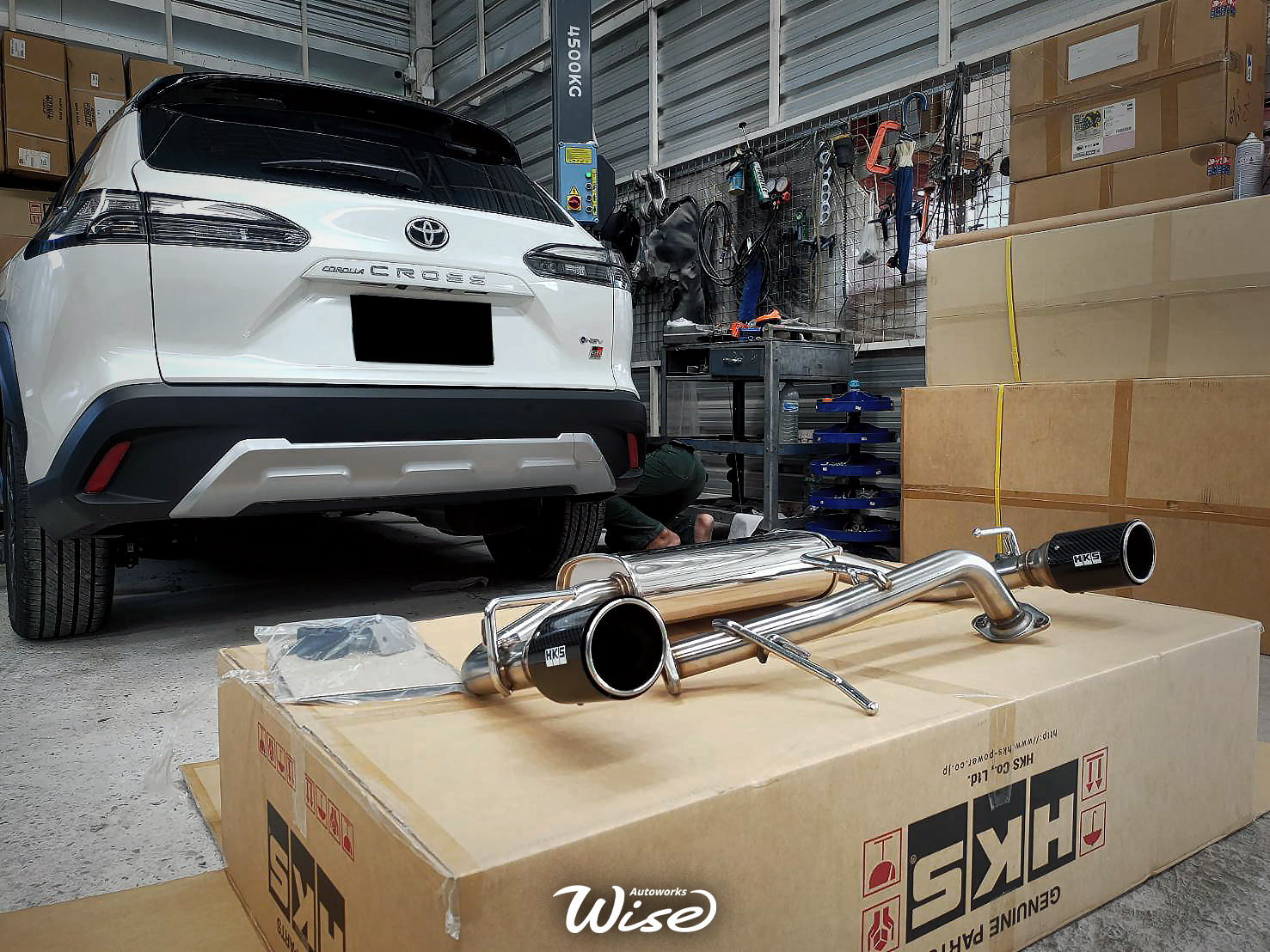 ท่อไอเสียญี่ปุ่นแบรนด์ HKS สำหรับ Toyota Corolla Cross ท่อปลายคาร์บอนไฟเบอร์สำหรับรถยนต์ โตโยต้า นิสสัน ฮอนด้า มาสด้า มิตซูบิชิ อีซูซุ ฟอร์ด ซูซูกิ